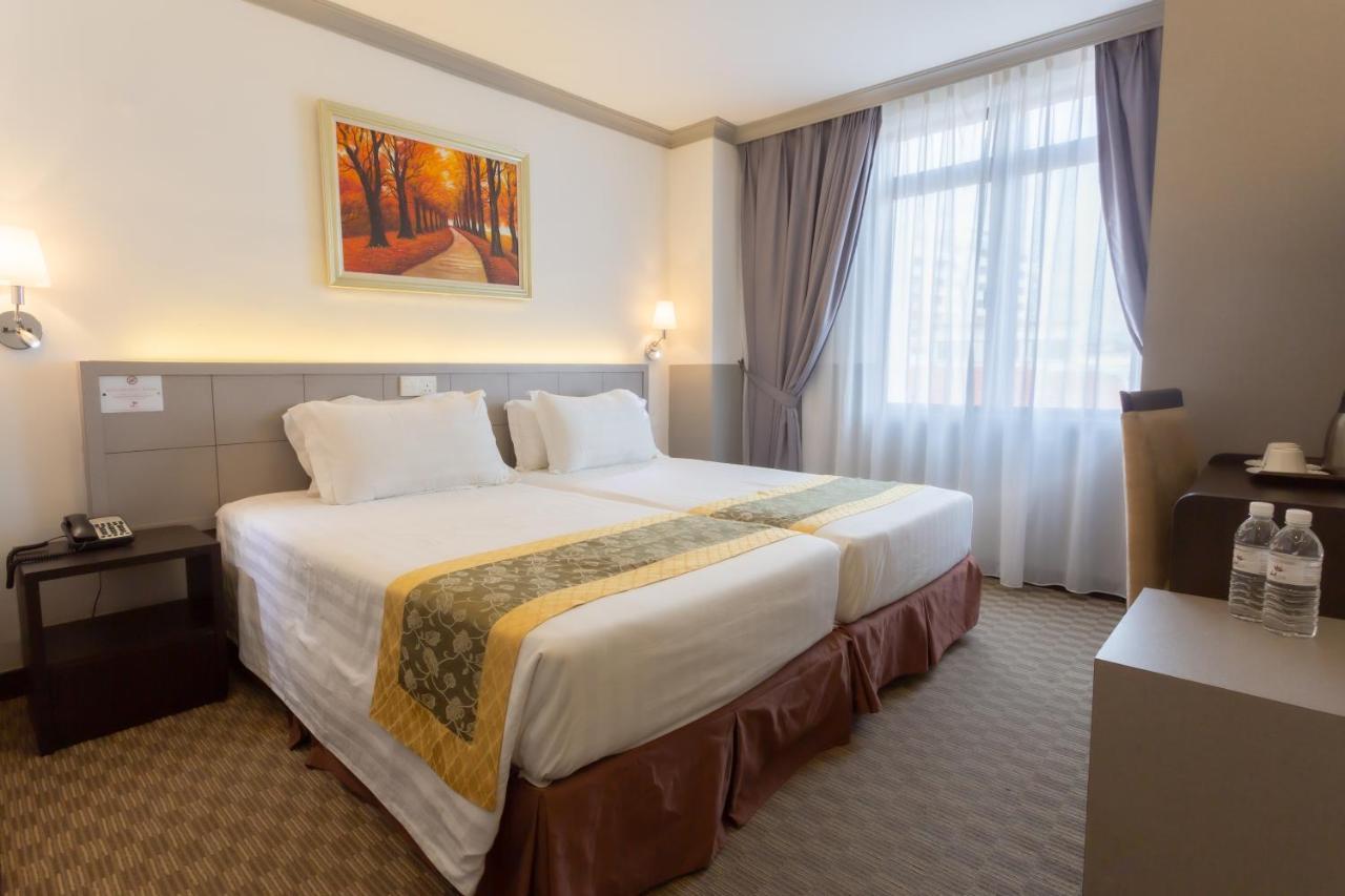 Hotel Hallmark Leisure